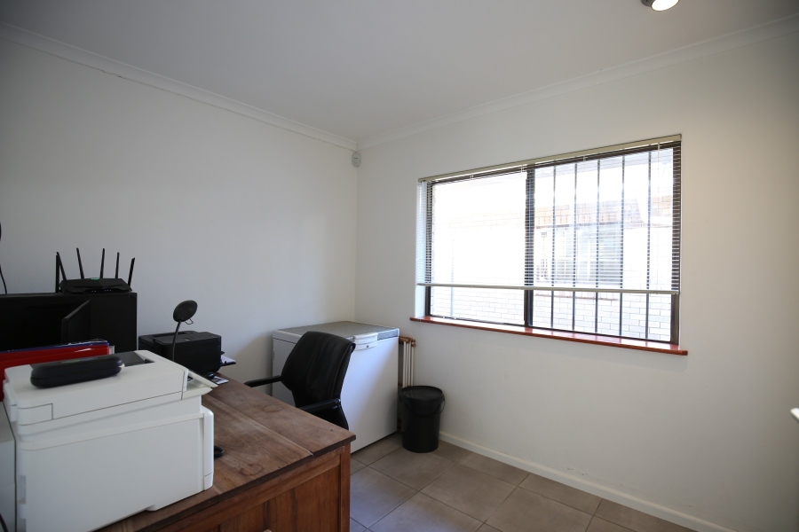 3 Bedroom Property for Sale in Lower Robberg Western Cape